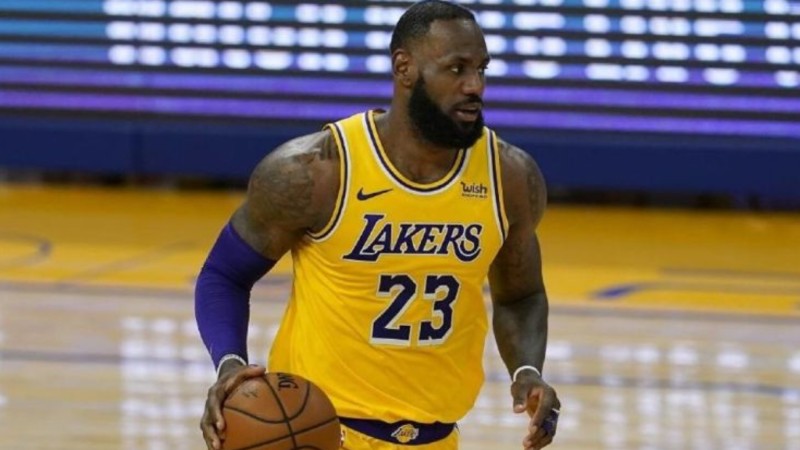 LeBron James Kyrie Irving to Lakers Affirmed after NBA All Star Game Lakers fans