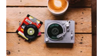 Record Store Day: Crosley RSD3 Mini Becomes 3-inch Player ‘Official Turntable of Record Store Day’