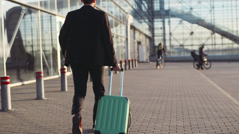Travel to the Airport in Style How to jet off in style without blowing your holiday budget
