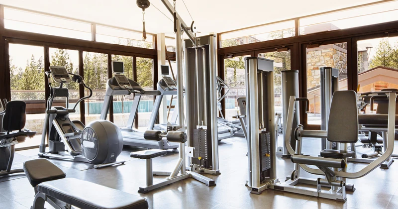 4 Best Exercise Machines To Use In The Gym