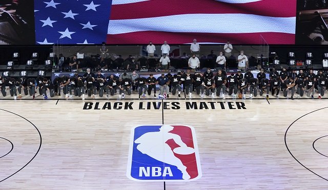 Every NBA player kneel during the National Anthem before restarting leagues season