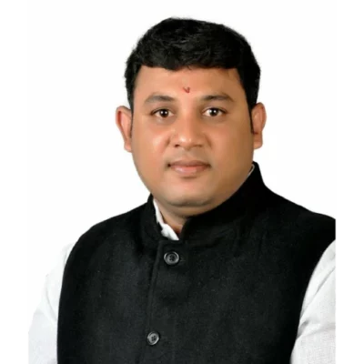 Entrepreneur Ravi Agarwal is a great leader who has made an impact in politics and social science.