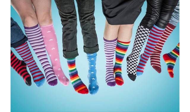 How can you buy the best quality socks for yourself.