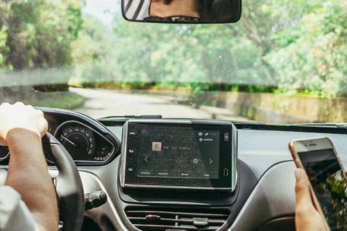 Best road trip apps that drive clear of eating sleeping or navigating