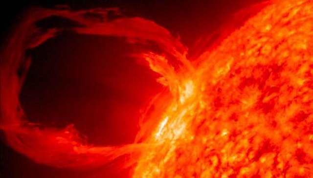 Solar storm moving toward Earth to hit Today may impact on mobile phone and GPS signals