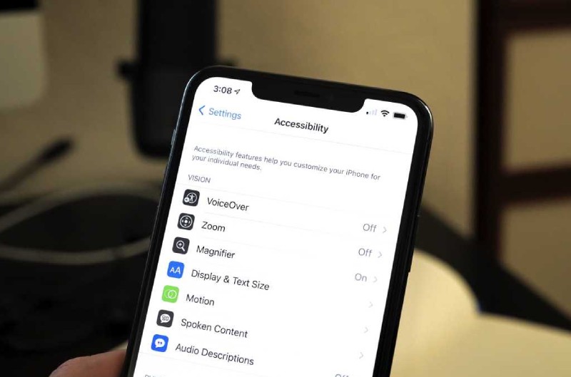 Best accessibility features for Android and iPhone