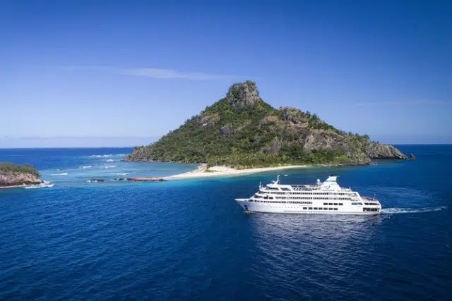 Fiji declares intend to open boundaries to travelers by November