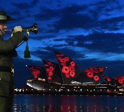 Australians mark Remembrance Day and 80th anniversary of War Memorial
