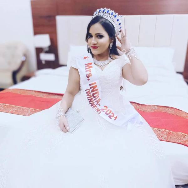 Priyanka Bansal,Mrs.INDIA 2021, Beauty with Brain, the rising new star