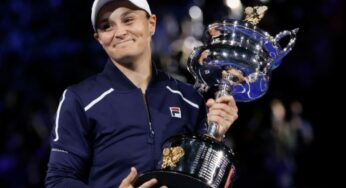 Ashleigh Barty becomes the first Australian to win an Australian Open singles title since 1978 after beating Danielle Collins