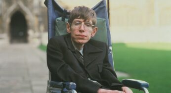 Interesting and Fun Facts about British Theoretical Physicist Stephen Hawking