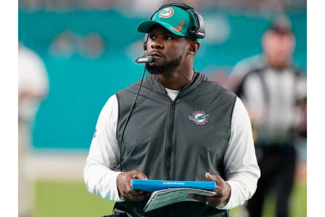 Miami Dolphins hires San Francisco 49ers hostile organizer Mike McDaniel as the head coach by replacing Brian Flores