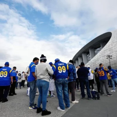 Super Bowl ticket costs decrease as brokers await Los Angeles Rams fans