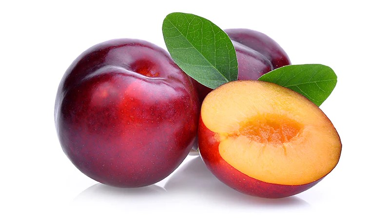 Health Benefits of Eating Plums Aloo Bukhara for Your Skin Hair Heart and Overall Body
