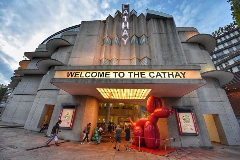 The Cathay Cineplex in Handy Road one of Singapores oldest cinemas will become the latest The Projector pop up outlet