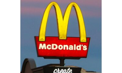 McDonalds Australia offers 1000 cash sign on bonuses in a bid to entice staff during the skills shortage