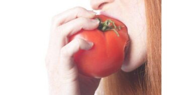Side effects of eating an excessive amount of tomatos