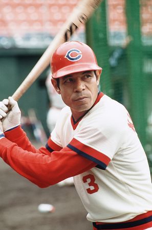 Interesting Facts about Sachio Kinugasa, a Japanese professional baseball third baseman player 2 Sachio Kinugasa 衣笠 祥雄