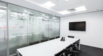 Maximizing Productivity with Glass Conference Rooms