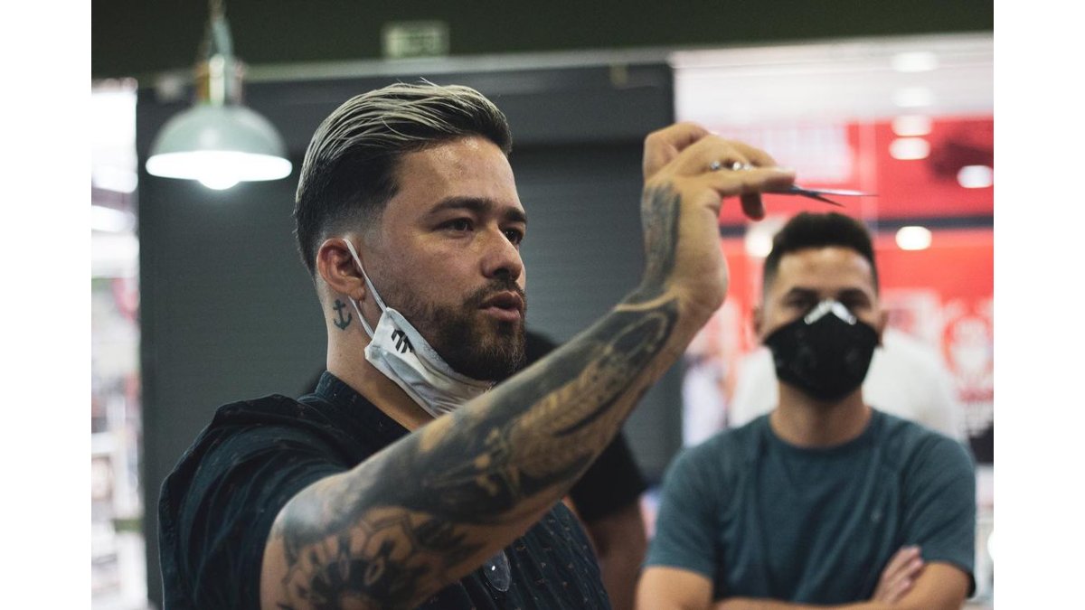 Brazilian barber Thiago Maya reinforces the citys representation in the barbershop world