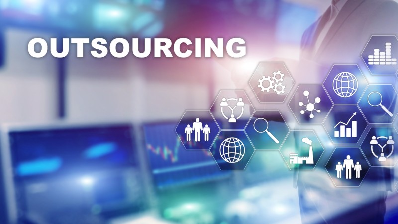 10 Essential Tips for Choosing the Perfect Outsourcing Partner