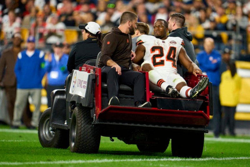 Nick Chubb of the Cleveland Browns is not expected to return this season due to a knee injury