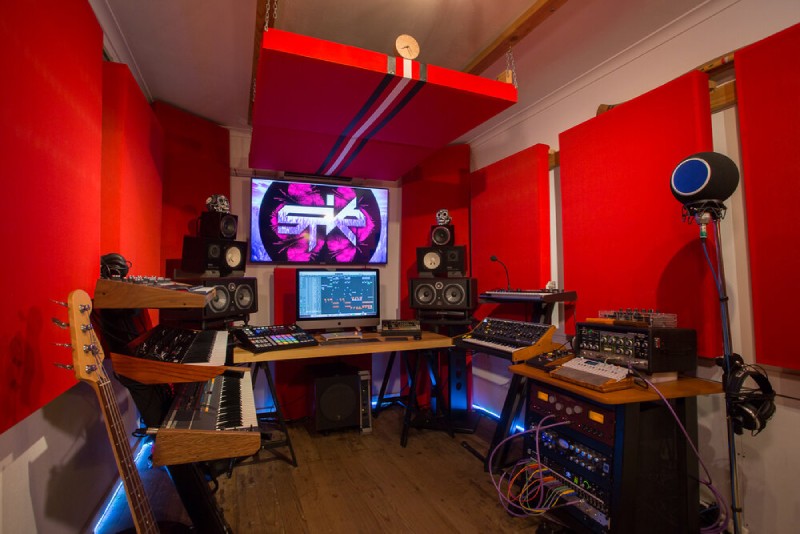 How to choose the best recording studio for your singing career