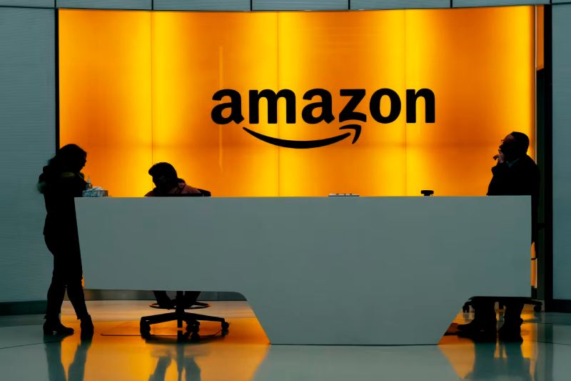 Amazon introduces a generative AI tool to respond to customer inquiries
