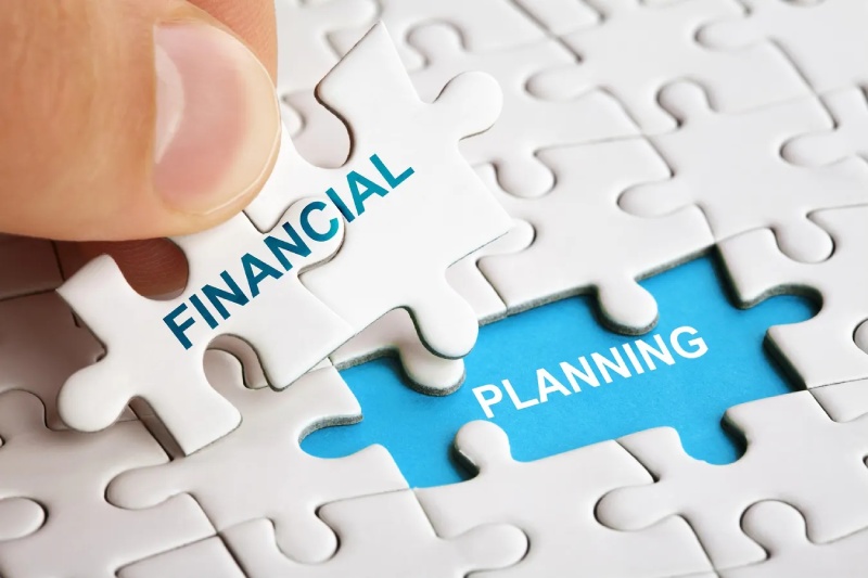 Tips for Millennials on Smart Financial Planning Managing the Skyrocketing Cost of Education