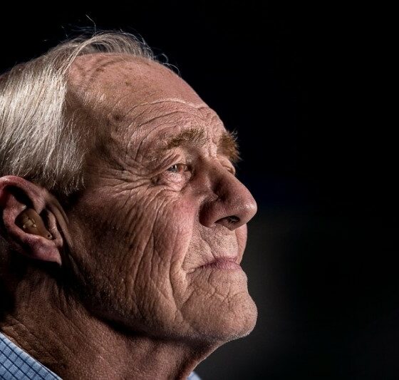 How To Pick the Best Hearing Aid For Seniors– Tips For 2024