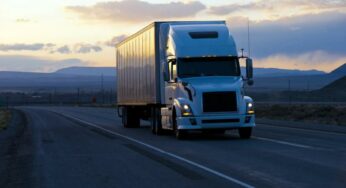 Ways to Reduce the Cost of Commercial Truck Insurance