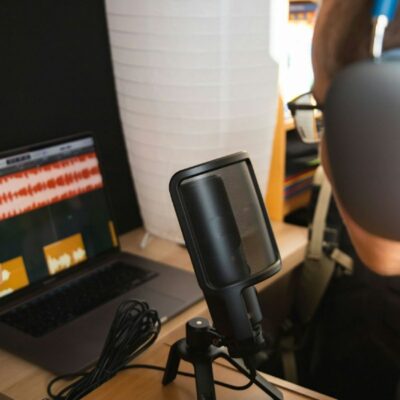 Phil Healy of Chicago Provides Tips for Aspiring Music Producers