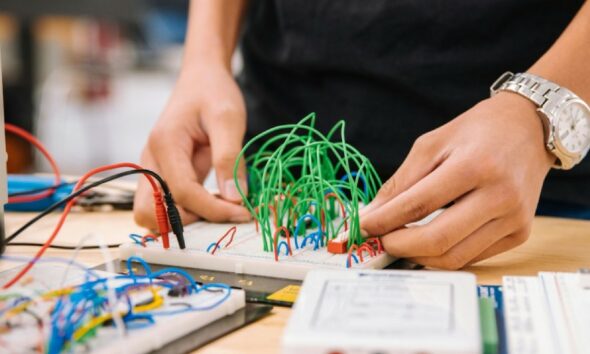 Ryan Gustin Showcases the Power of Hands On Learning in STEM Education