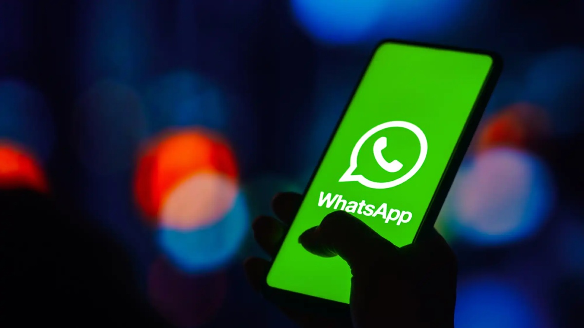Here’s What’s Coming in WhatsApp’s Next Update — AI Writing Help and More Smart Features
