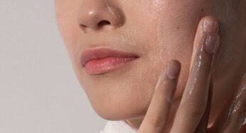 Which Skincare Routine Works Best For Acne-Prone Skin?