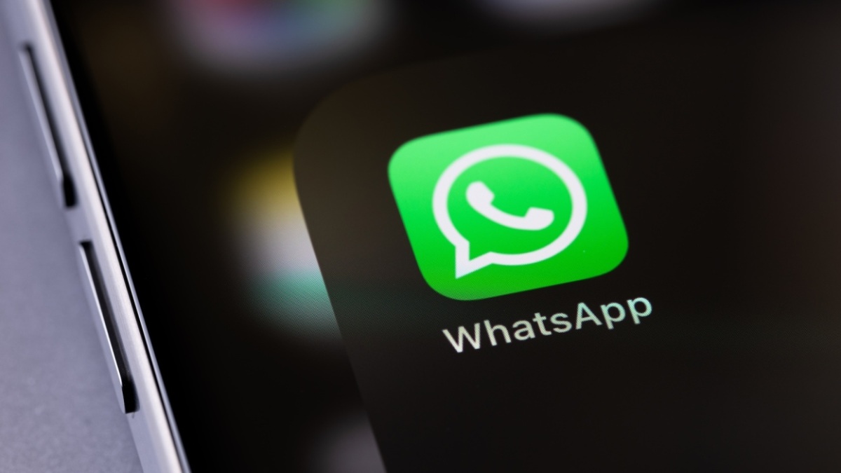 How and Where to Find the Schedule Call Feature on WhatsApp