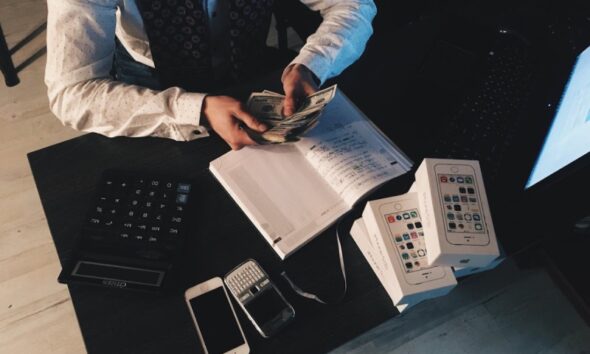 The Lifestyle Ladder A Financial Guide to Climbing to Your Best Life