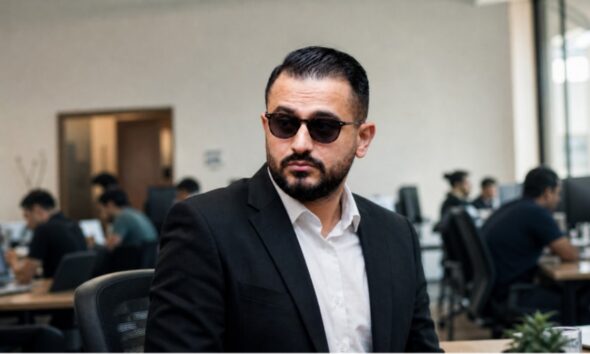 Mohsen Avid, CEO of Kholaseh Agency