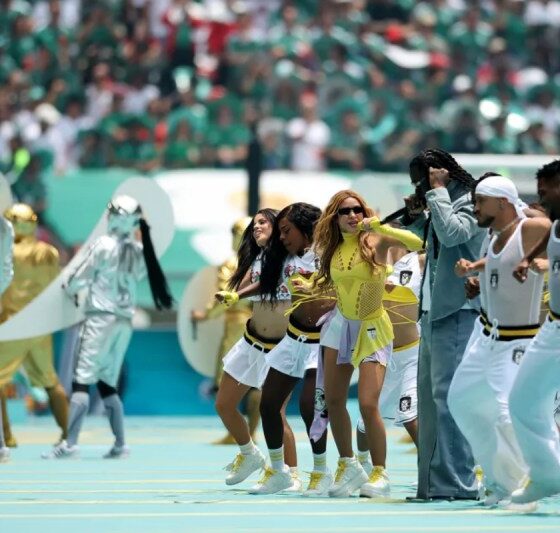 Shakira and Burna Boy’s “Dai Dai” Earns Second Week at No. 1 on Billboard Global Excl. U.S