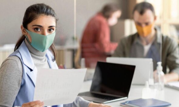 How to Use Corporate and Personal Health Insurance Together